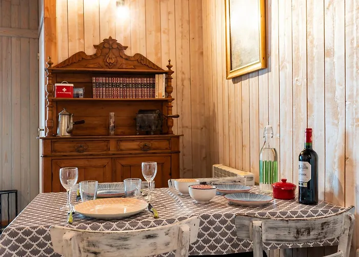 Des Lys Appartamento Monségur